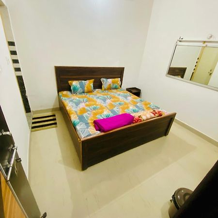 Nirupam Sadan Homestay Vrindāvan Exteriér fotografie